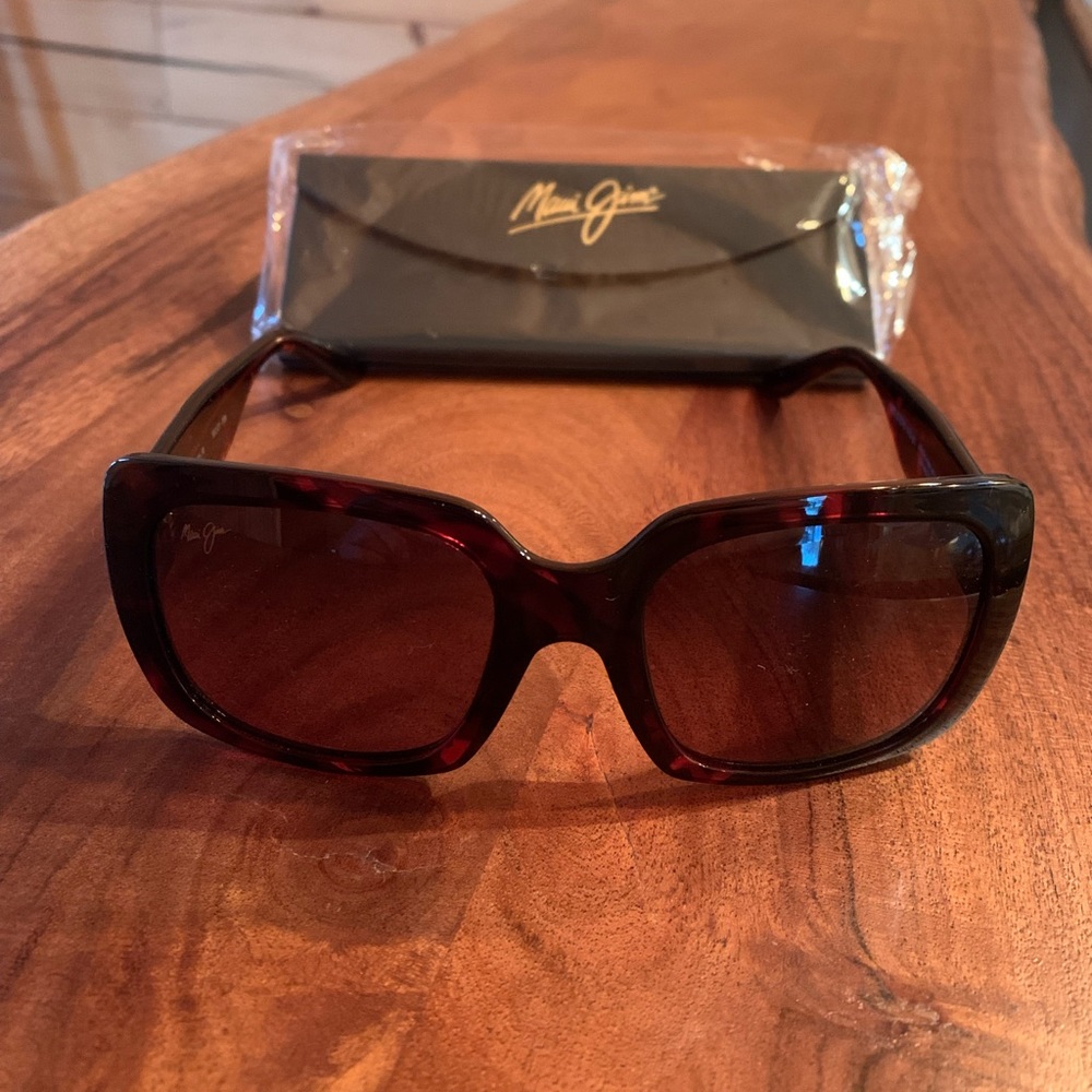 Maui Jim HS863-10 HCL Two Step Tortoise Sunglasses